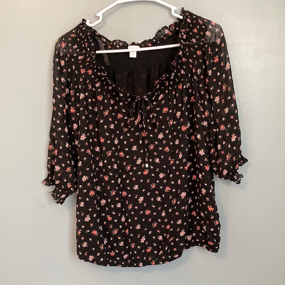 NY&Co. ruched neckline 1/4 sleeve blouse